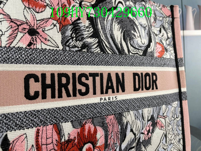Christian Dior Luxury Bag - The Tote   304