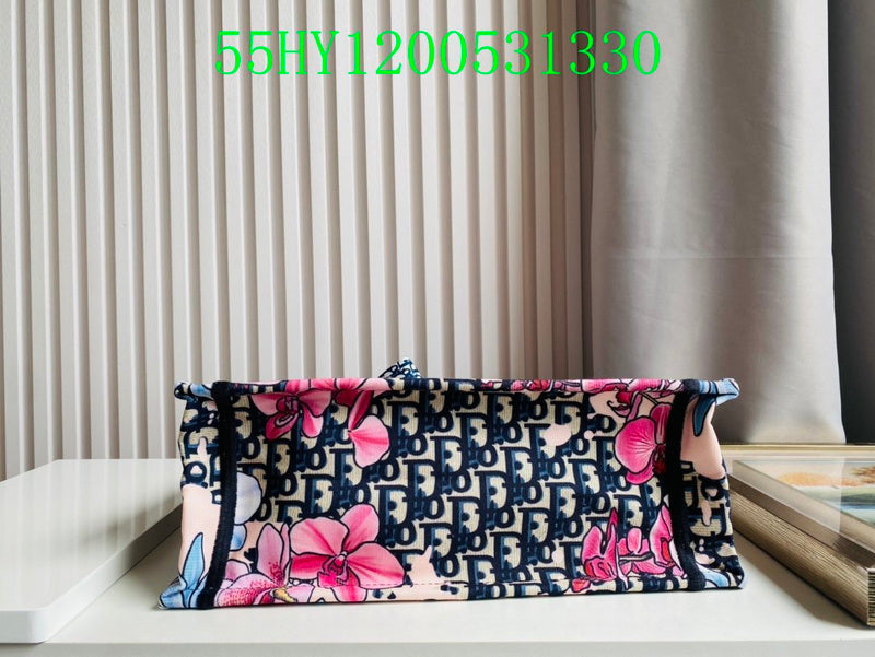 Christian Dior Luxury Bag - The Tote   243