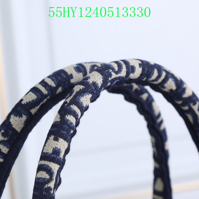 Christian Dior Luxury Bag - The Tote   210