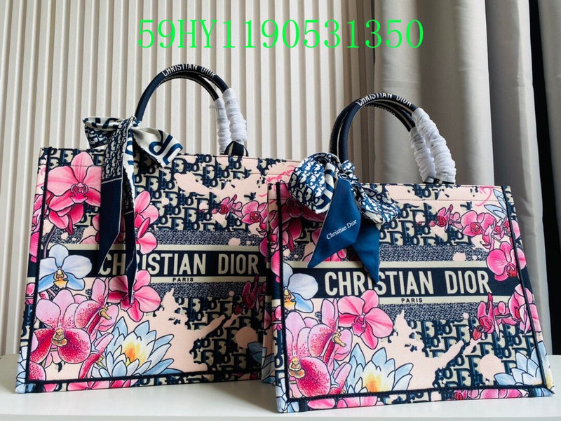 Christian Dior Luxury Bag - The Tote   245
