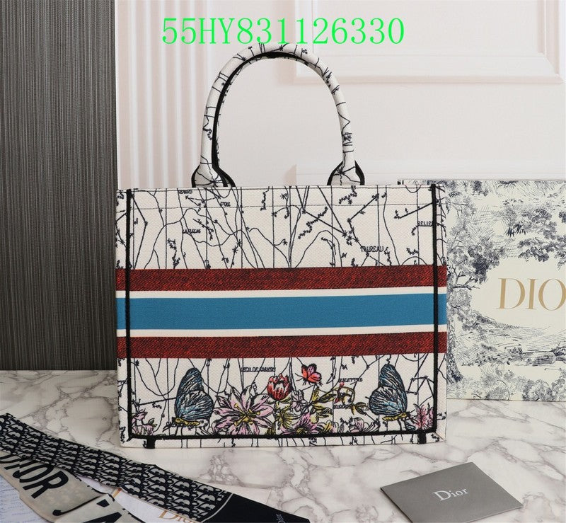 Christian Dior Luxury Bag - The Tote   234