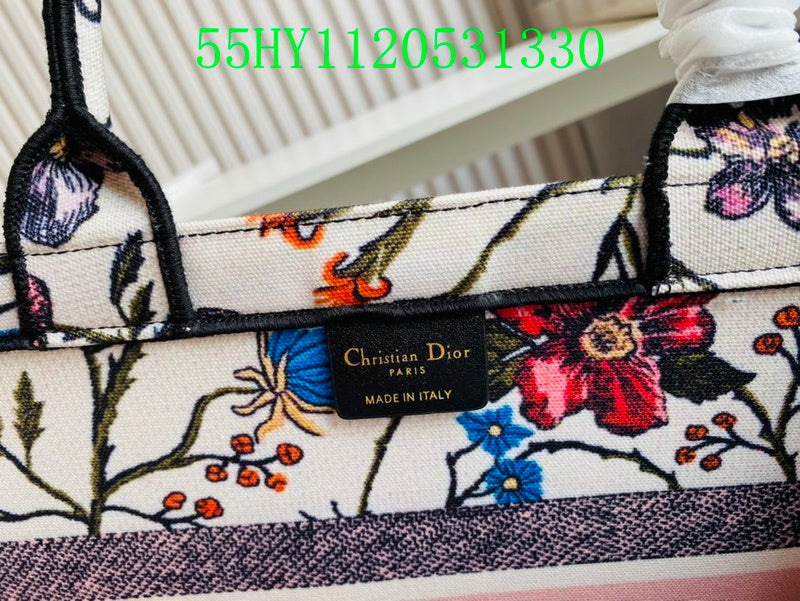 Christian Dior Luxury Bag - The Tote   255