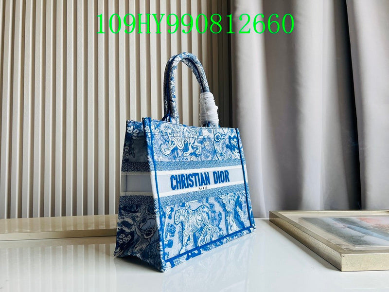 Christian Dior Luxury Bag - The Tote   267