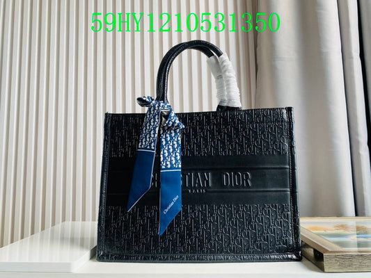 Christian Dior Luxury Bag - The Tote   244