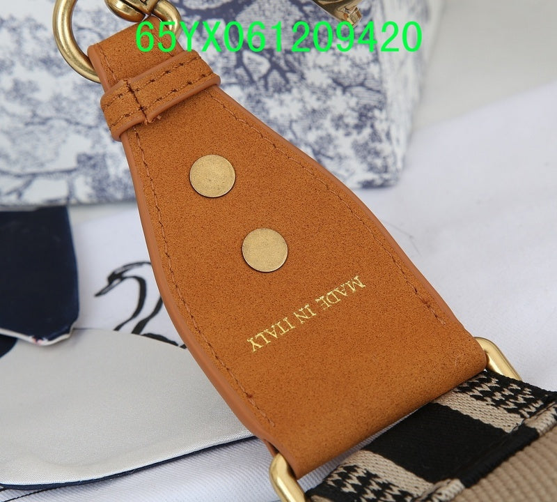 Christian Dior Luxury Bag - The Tote   540