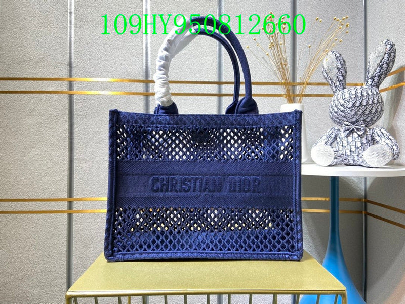 Christian Dior Luxury Bag - The Tote   273
