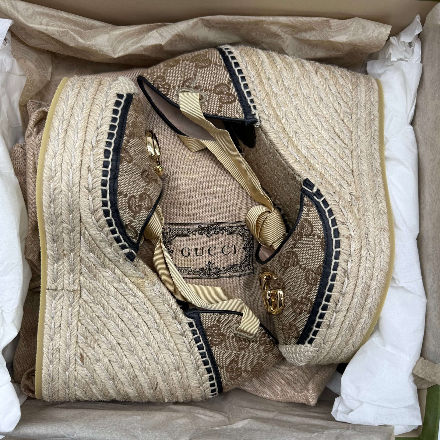 Gucci GG Marmont Monogram Matelassé Espadrille Wedges – Beige, Ebony &amp; Sand Storm (Size 36)