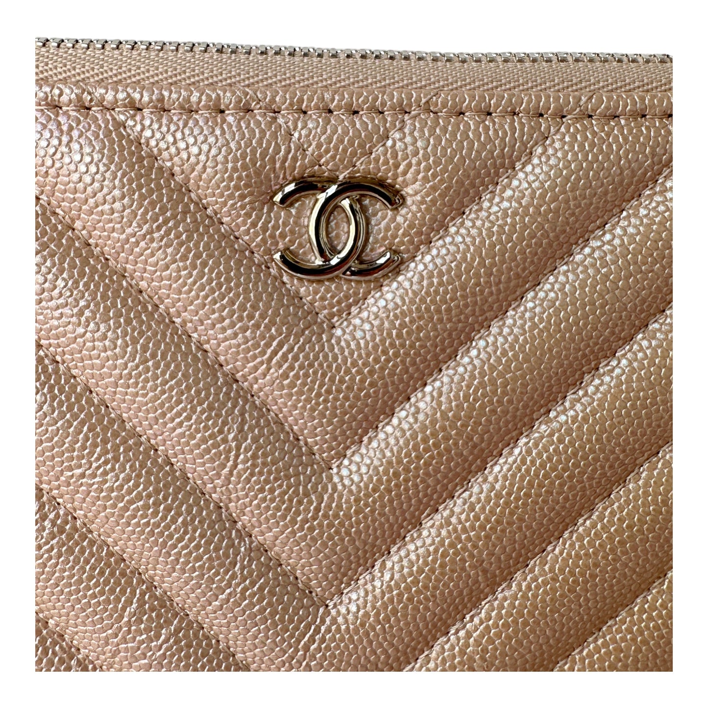 Chanel 17B Rose Gold Caviar Chevron Large O Case