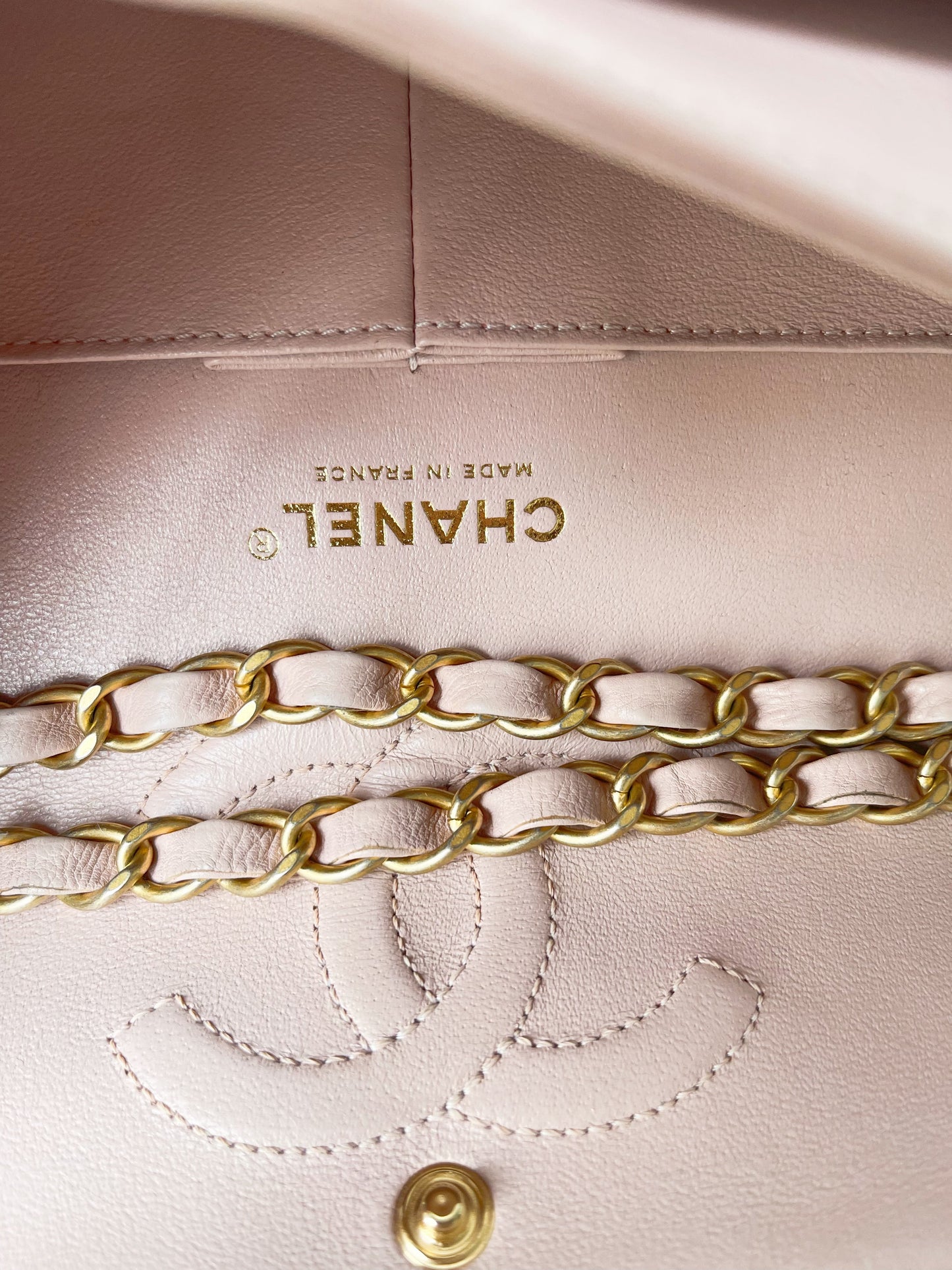 Chanel 17C Classic Chevron Calfskin Light Pink 