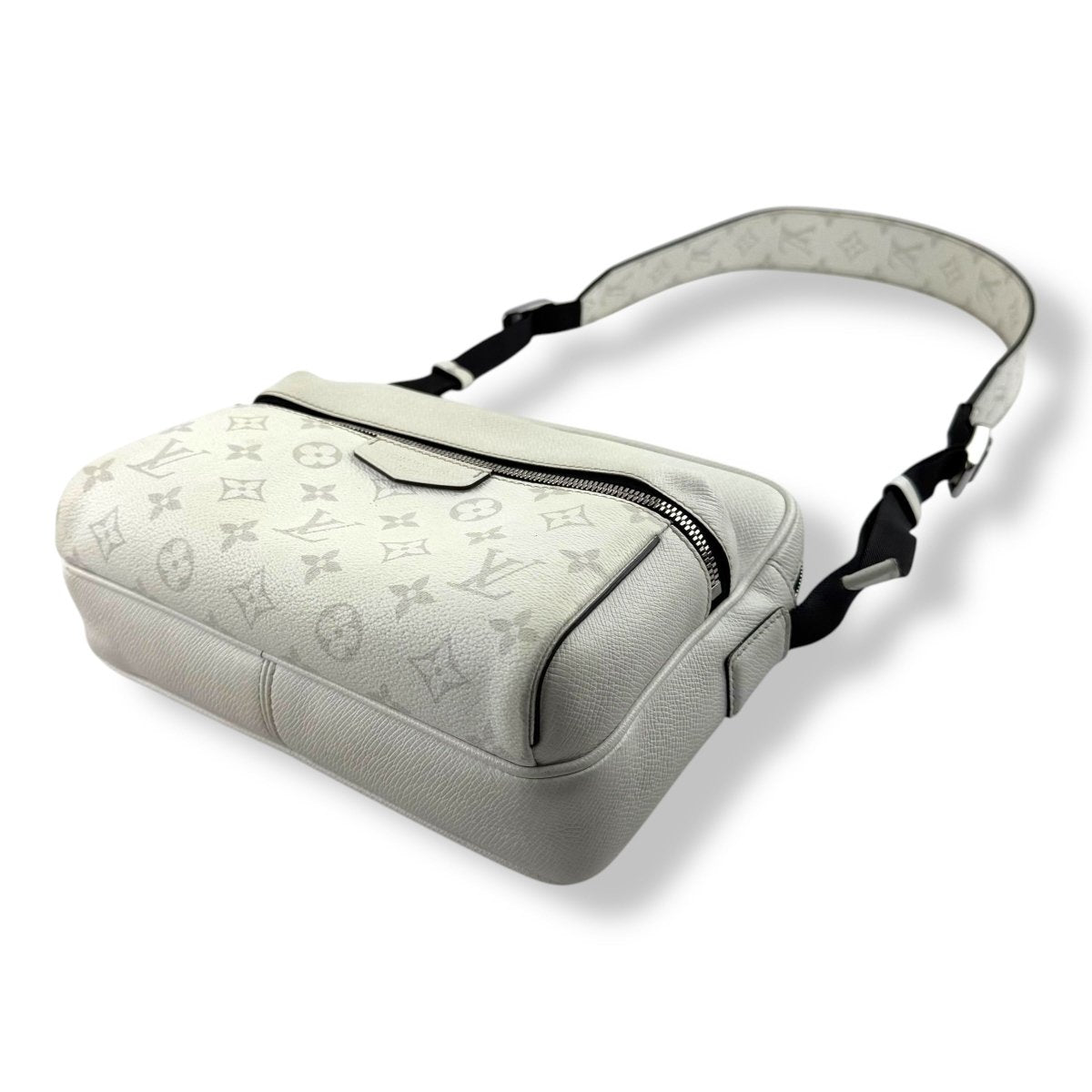 Louis Vuitton White Monogram Outdoor Messenger Bag