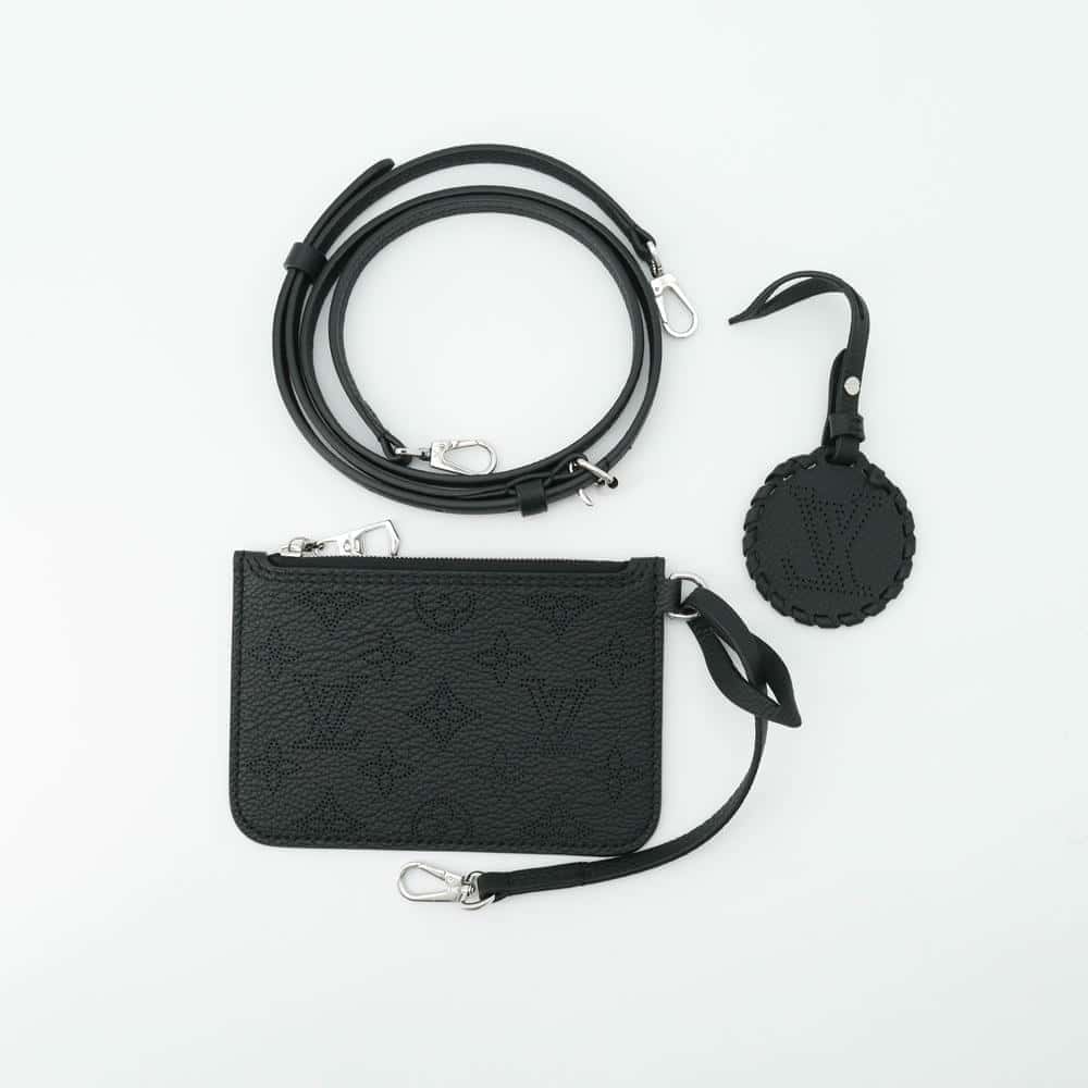 LOUIS VUITTON Blossom NoirM21848 Monogram Mahina Size PM