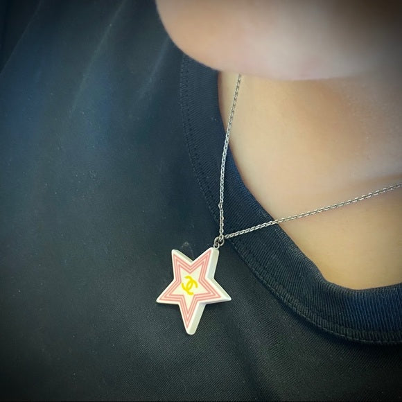 CHANEL two sides star necklace