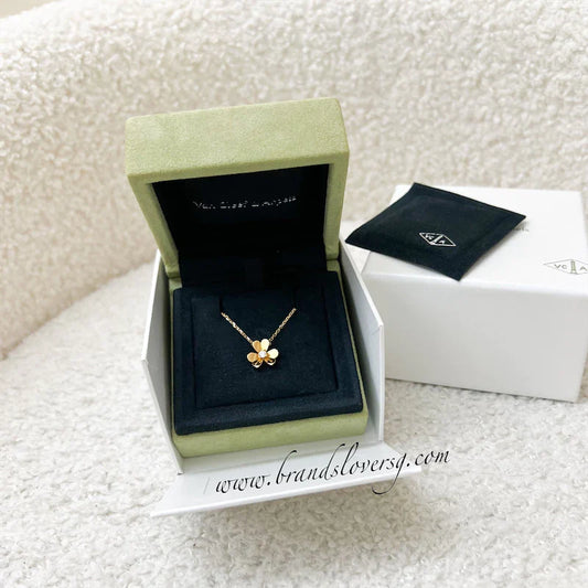 Van Cleef & Arpels VCA Mini Model Frivole Pendant Necklace in 18K Yellow Gold and 1 Diamond